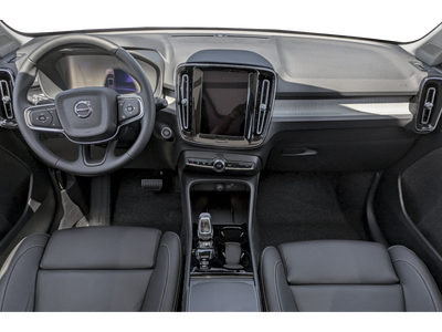 2026 Volvo XC40 B5 Ultra