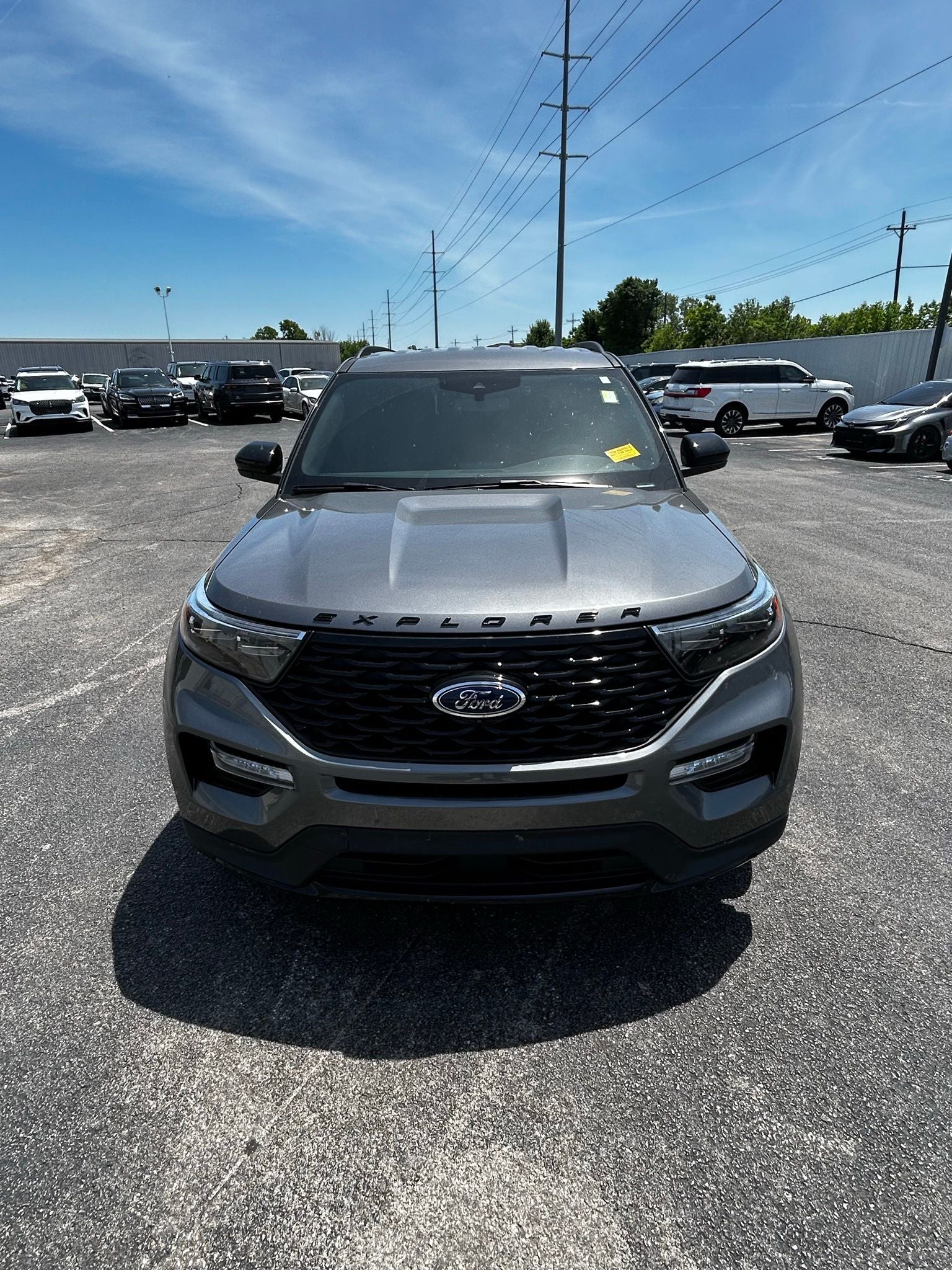 2024 Ford Explorer ST-Line