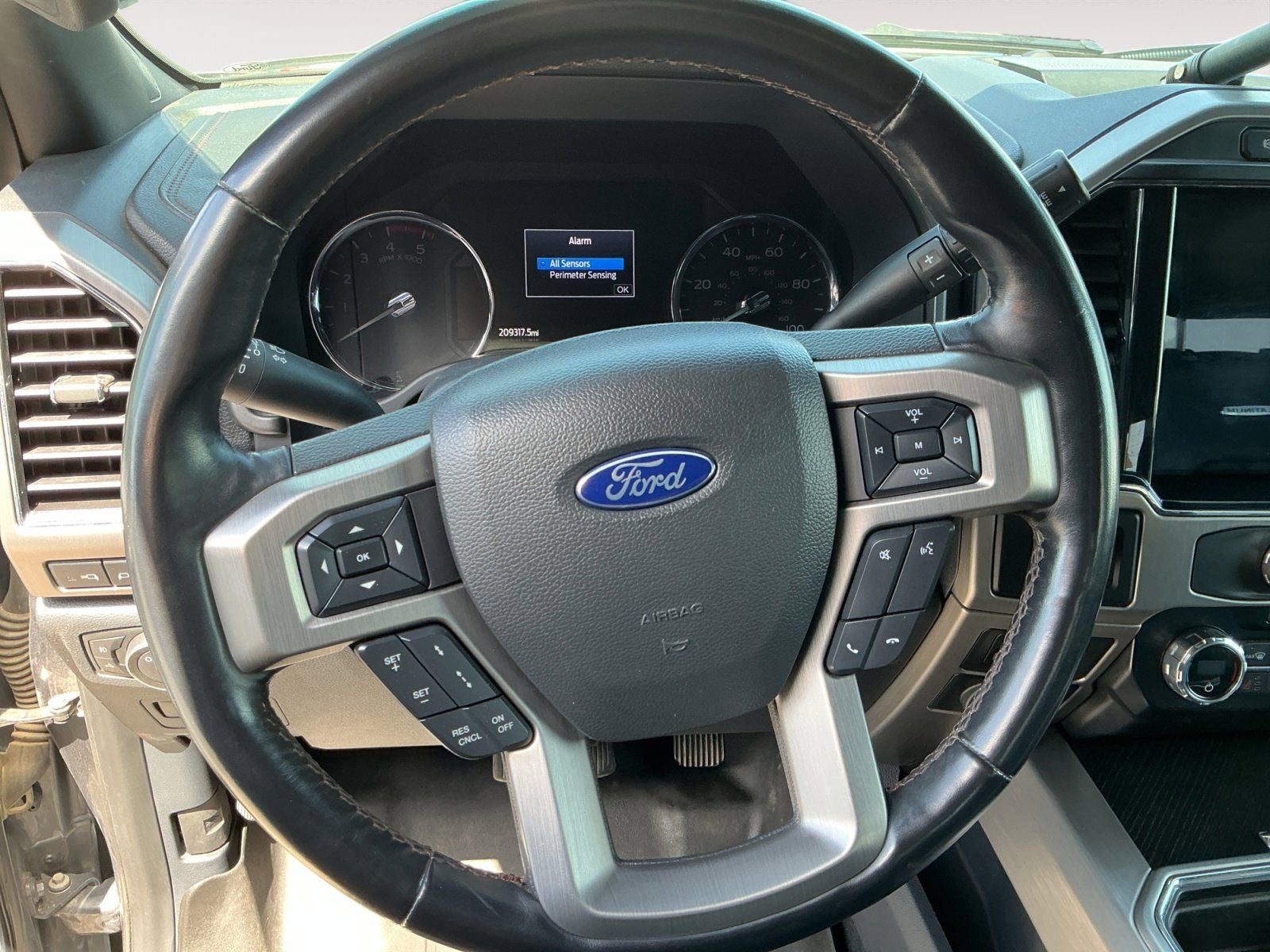 2022 Ford F-350SD Platinum DRW