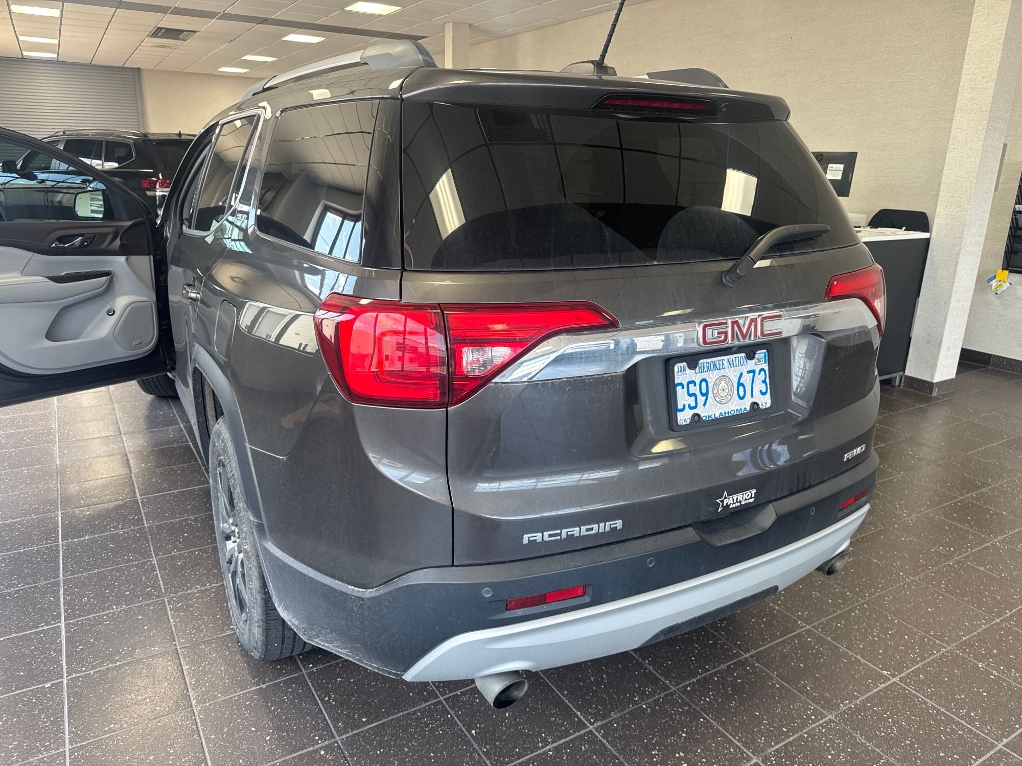 2019 GMC Acadia SLT-1