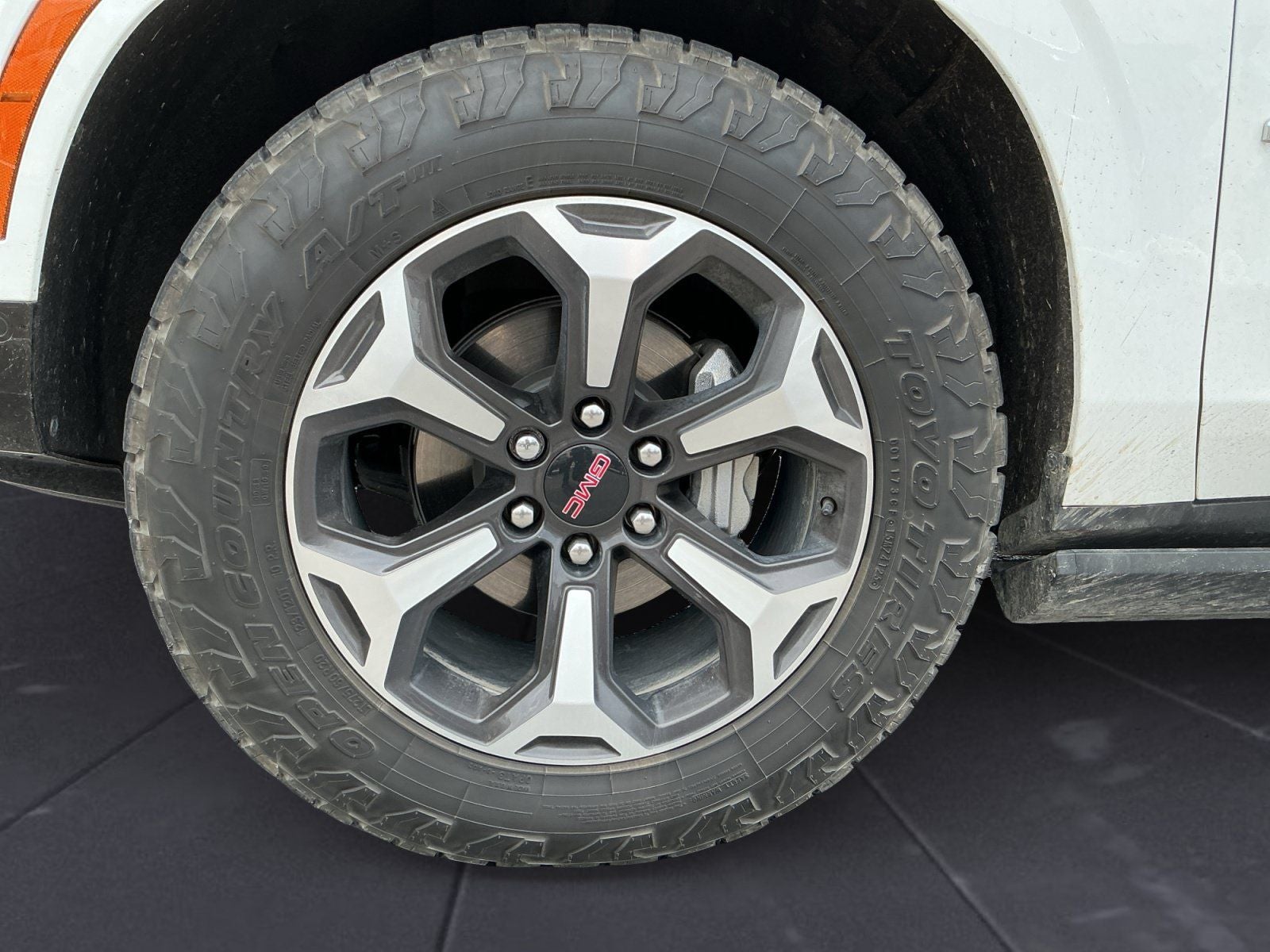 2025 GMC Yukon AT4 Ultimate