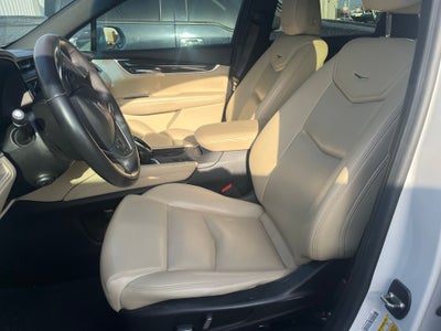 2017 Cadillac XT5 Base