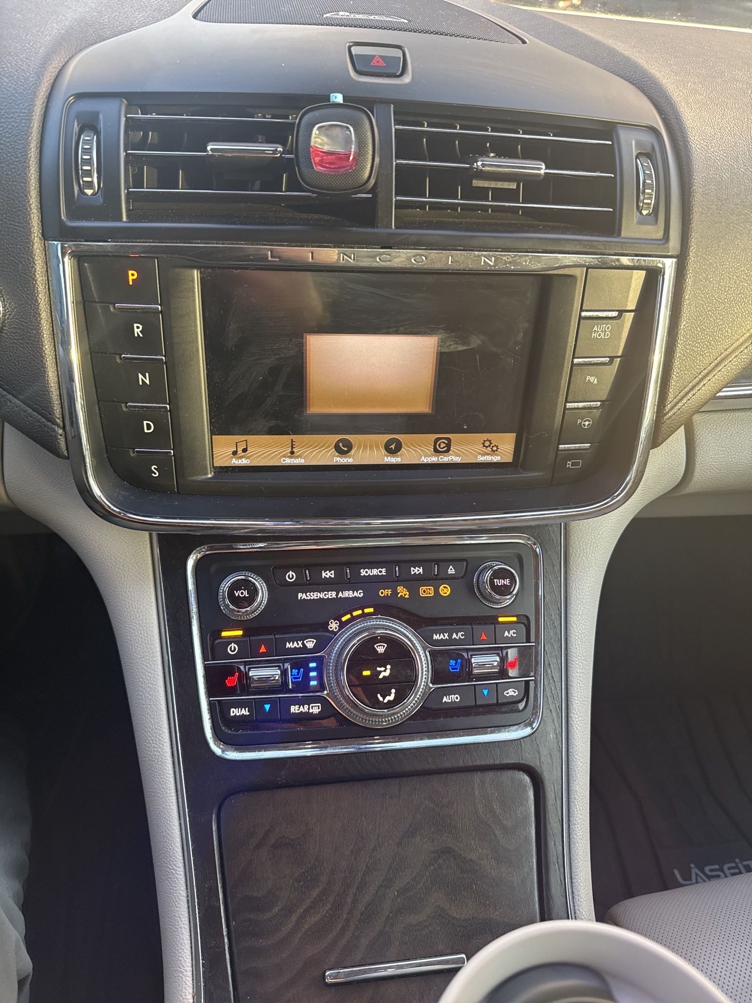 2017 Lincoln Continental Reserve