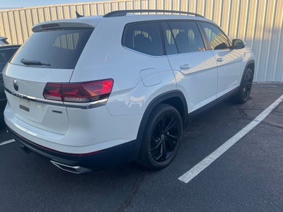 2022 Volkswagen Atlas 3.6L V6 SE w/Technology