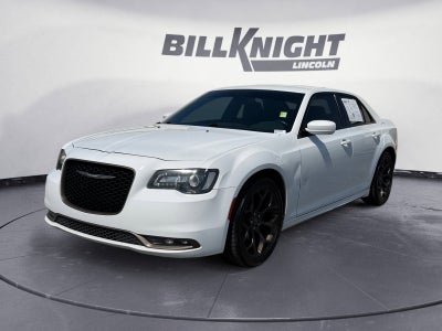 2018 Chrysler 300 S