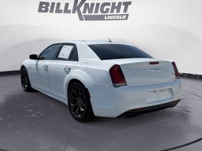 2018 Chrysler 300 S