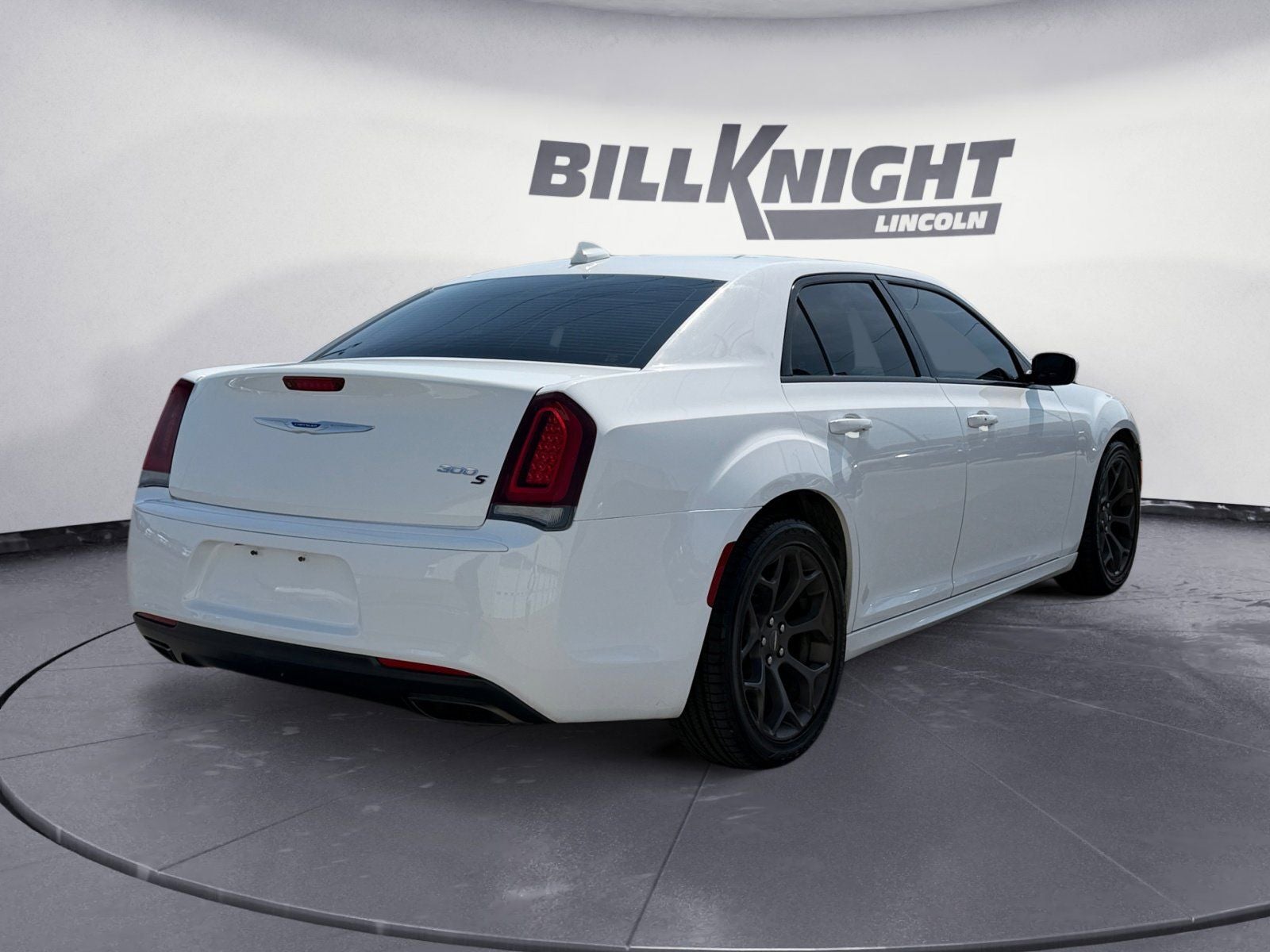 2018 Chrysler 300 S