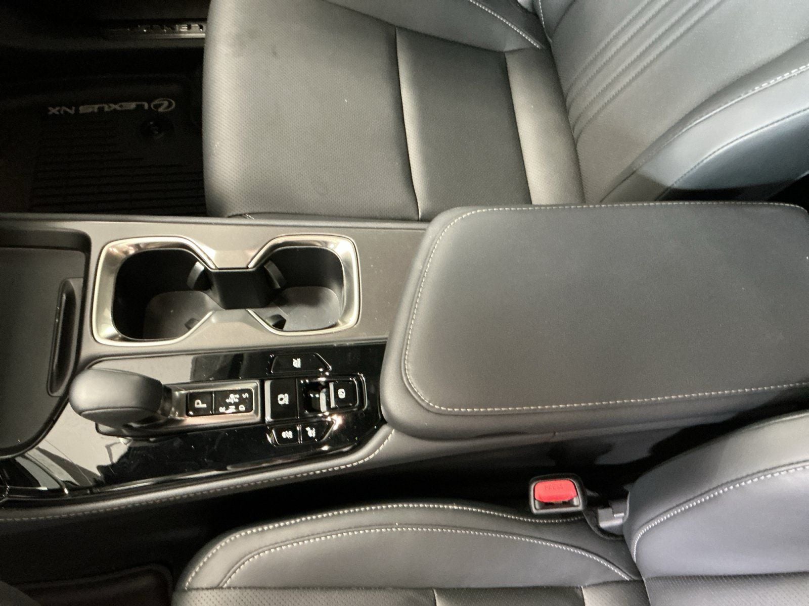 2025 Lexus NX 350h Premium