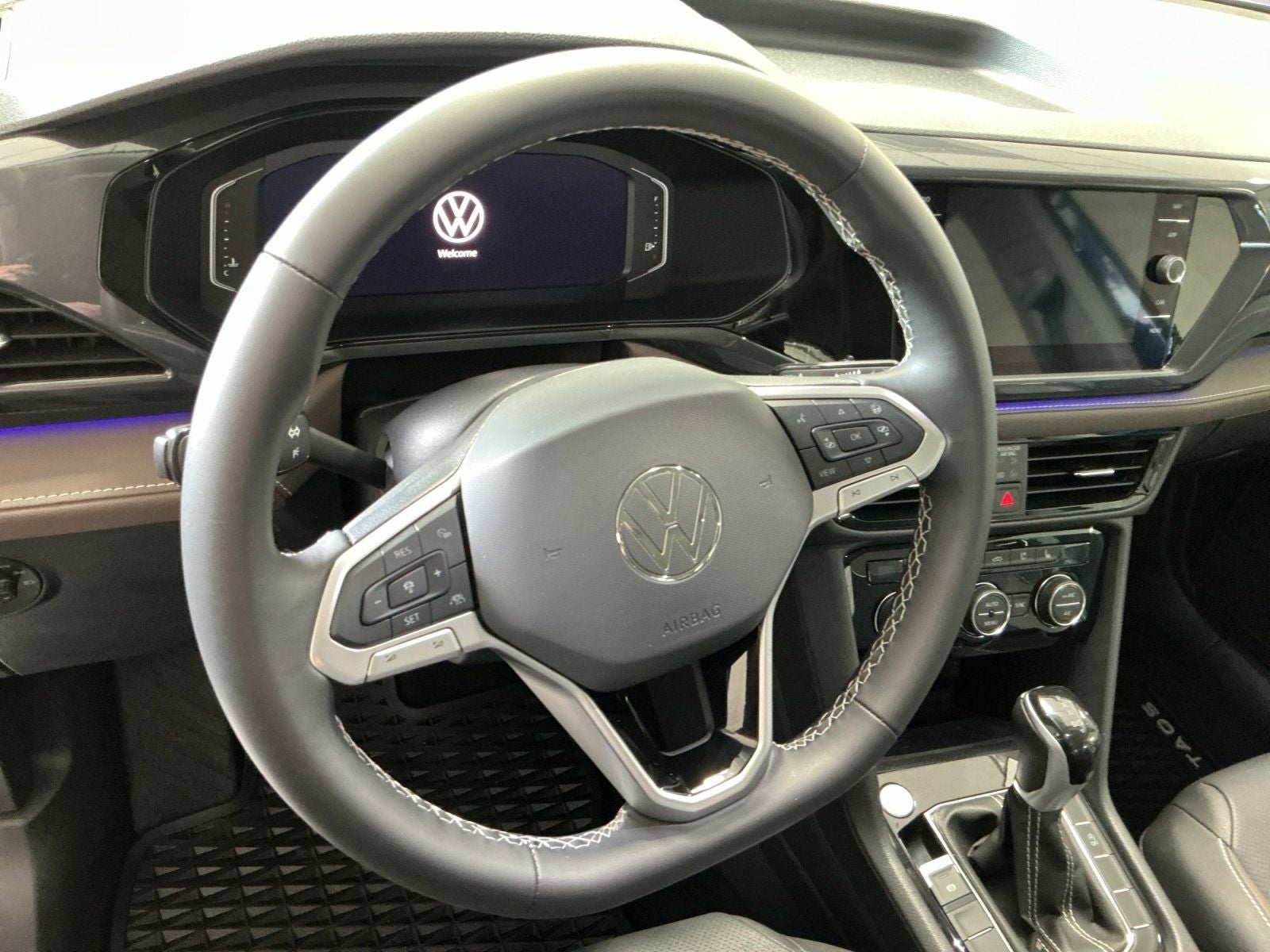 2024 Volkswagen Taos 1.5T SEL
