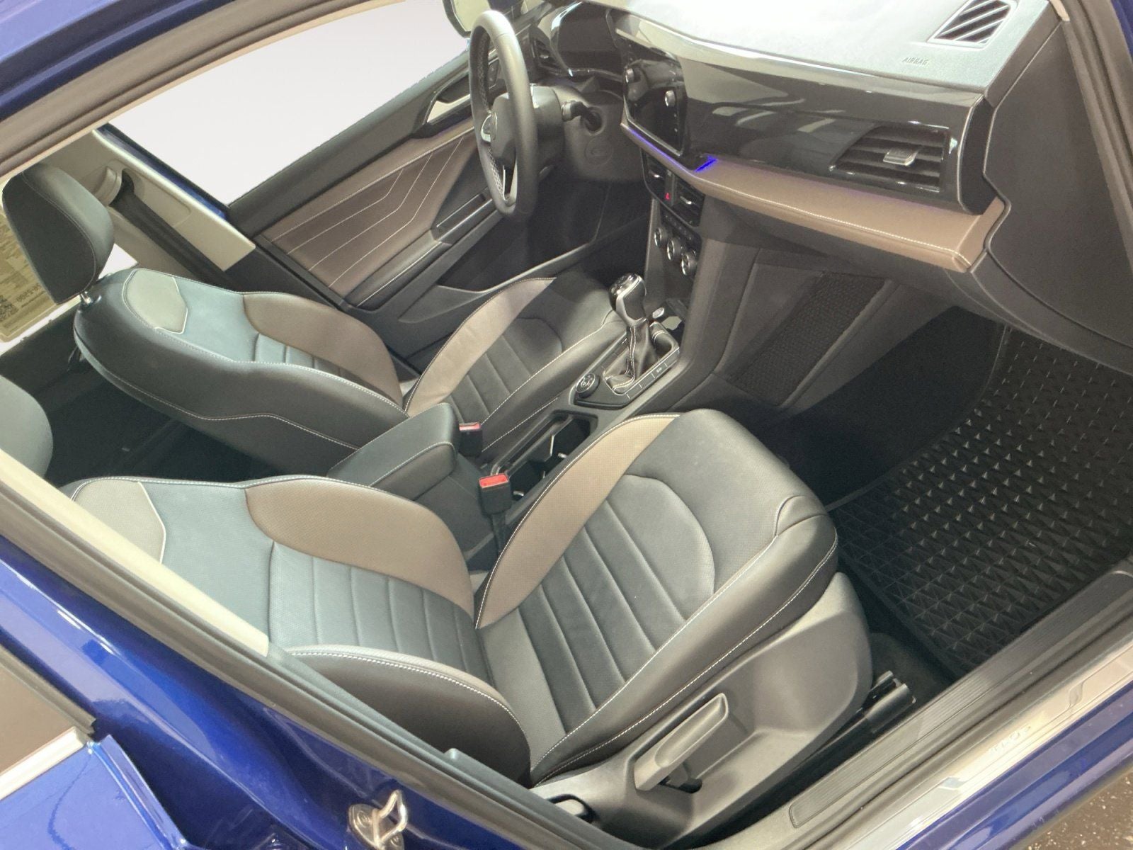 2024 Volkswagen Taos 1.5T SEL