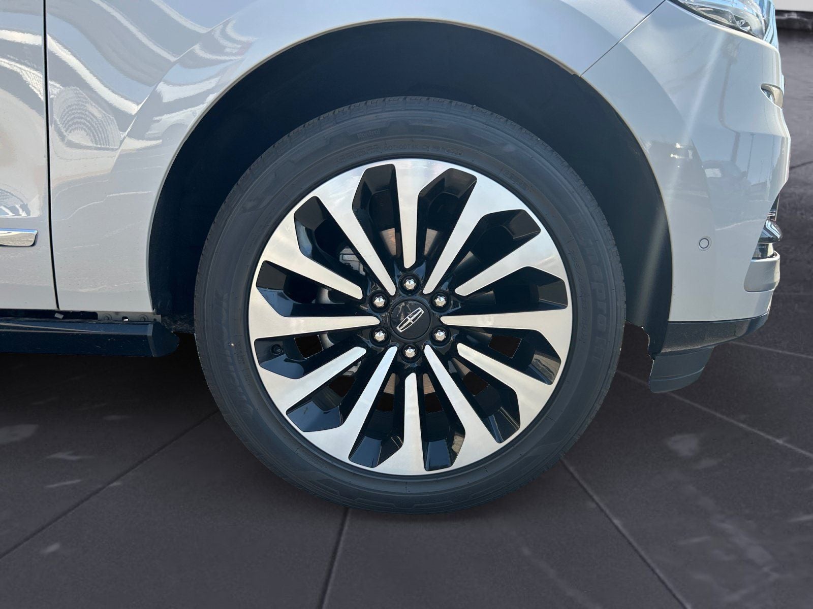 2024 Lincoln Navigator L Reserve