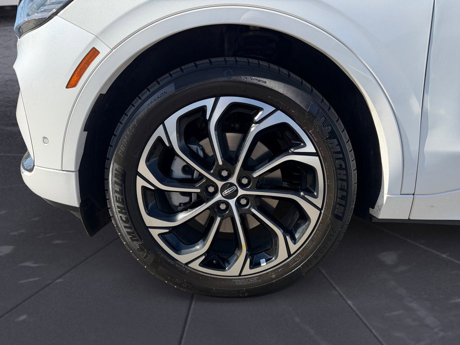 2024 Lincoln Nautilus Reserve