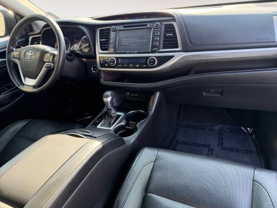 2017 Toyota Highlander Limited