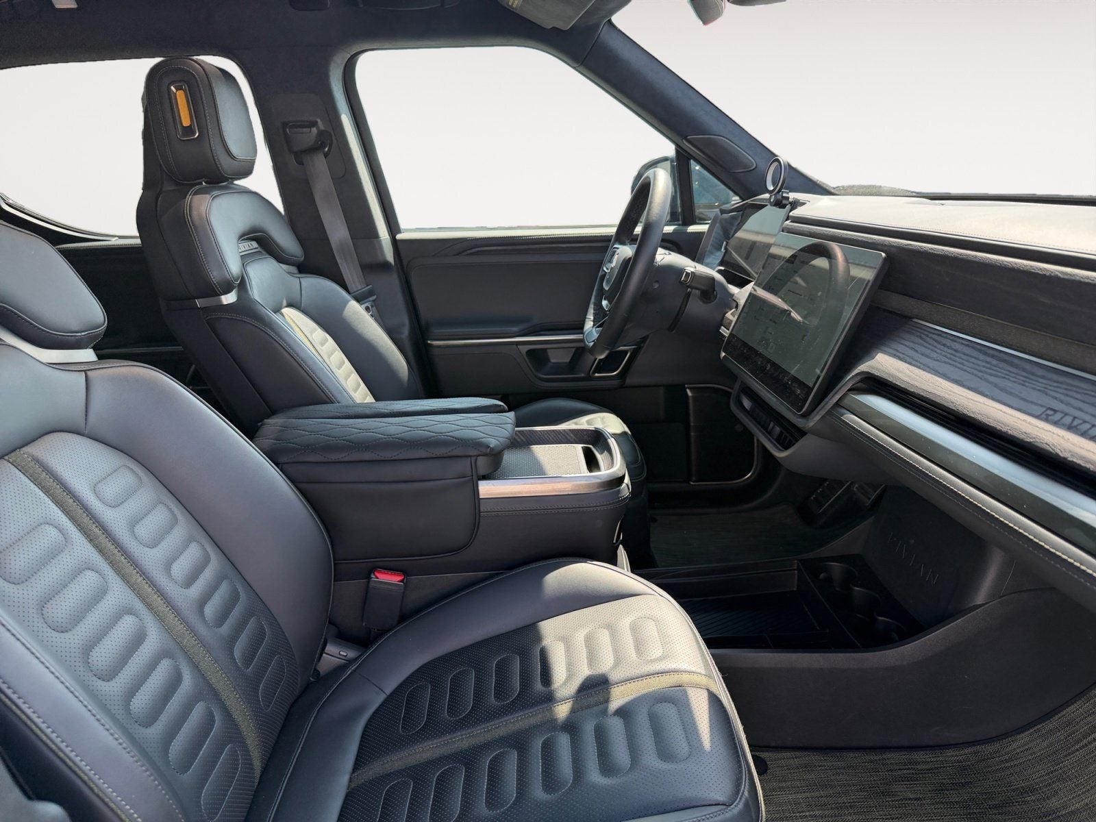 2023 Rivian R1T Adventure