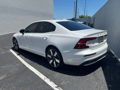 2024 Volvo S60 Recharge Plug-In Hybrid T8 Core Dark Theme