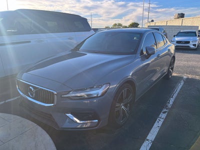2022 Volvo S60 B5 Inscription