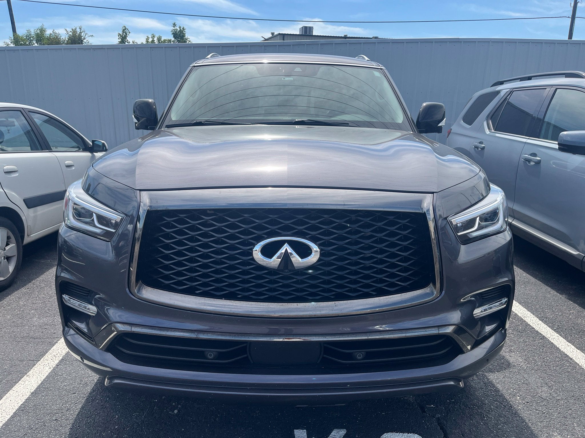 2022 INFINITI QX80 Premium Select