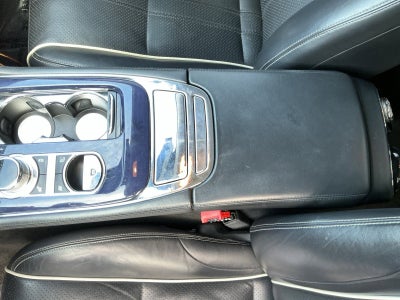 2013 Jaguar XJ Base