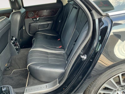 2013 Jaguar XJ Base
