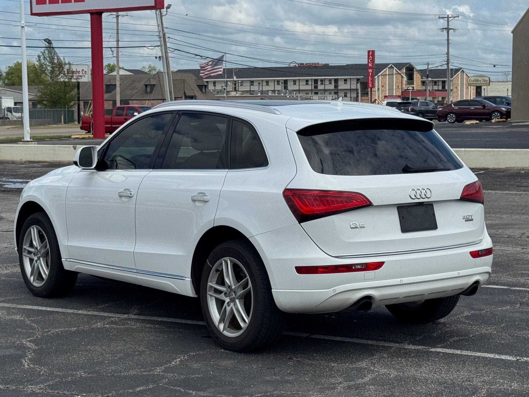 2017 Audi Q5 2.0T Premium Plus quattro