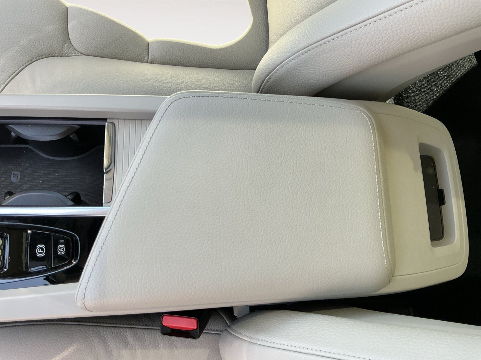 2020 Volvo V60 T5