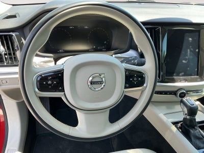 2020 Volvo V60 T5