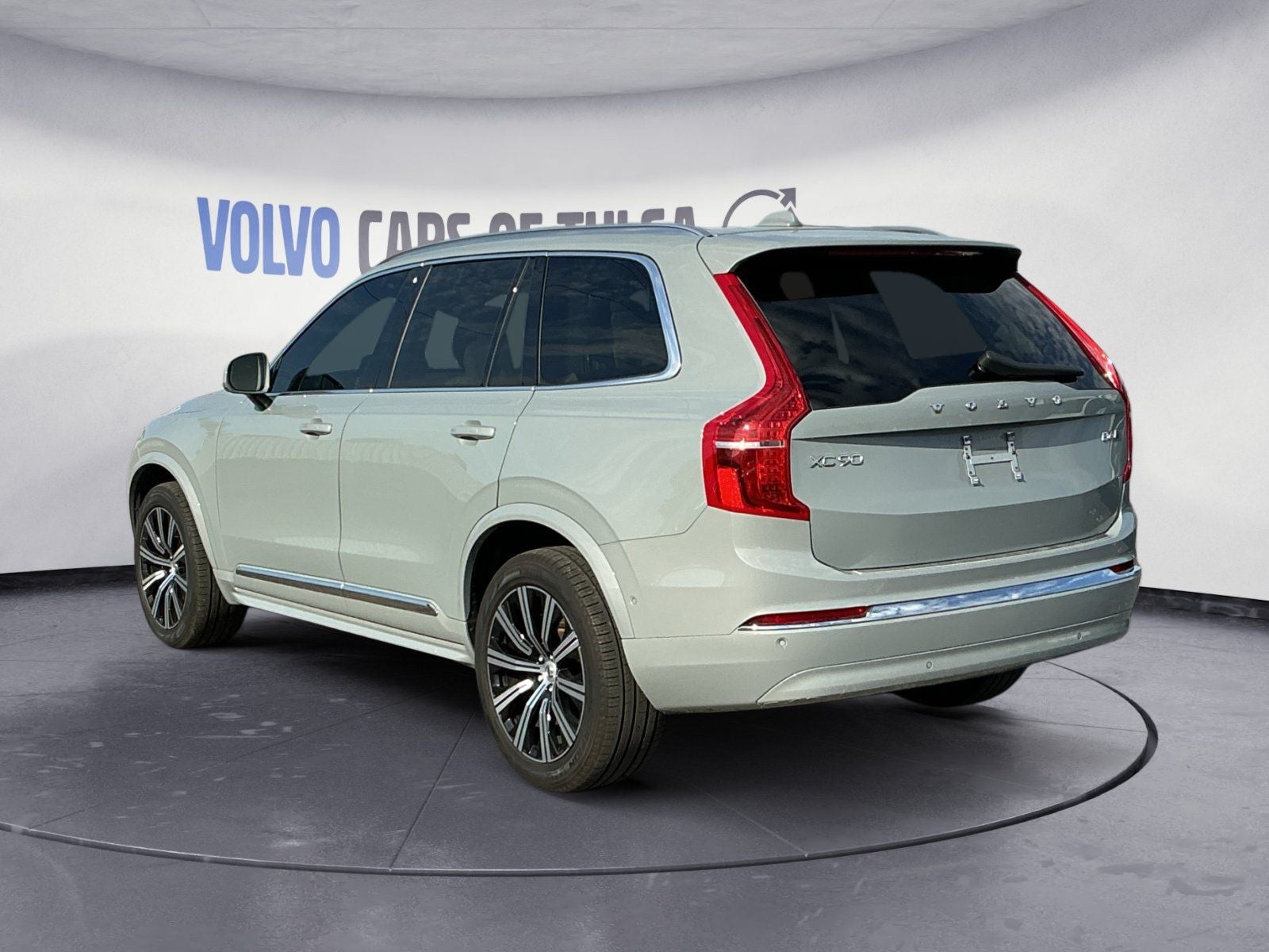 2025 Volvo XC90 B6 Plus 7-Seater