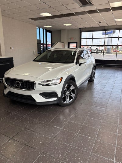 2020 Volvo V60 Cross Country T5