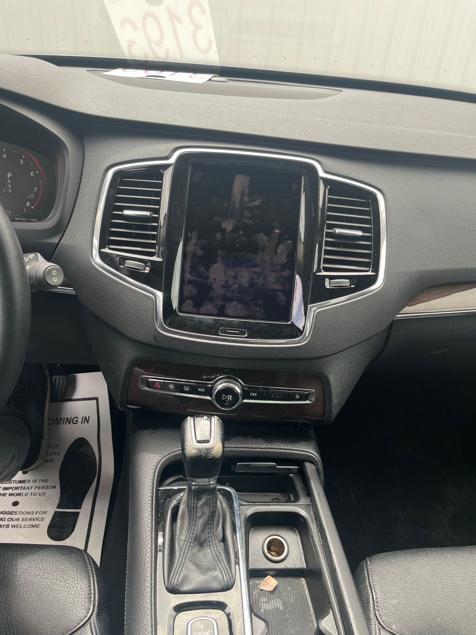 2016 Volvo XC90 T6 Momentum