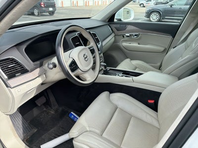 2022 Volvo XC90 T6 Inscription