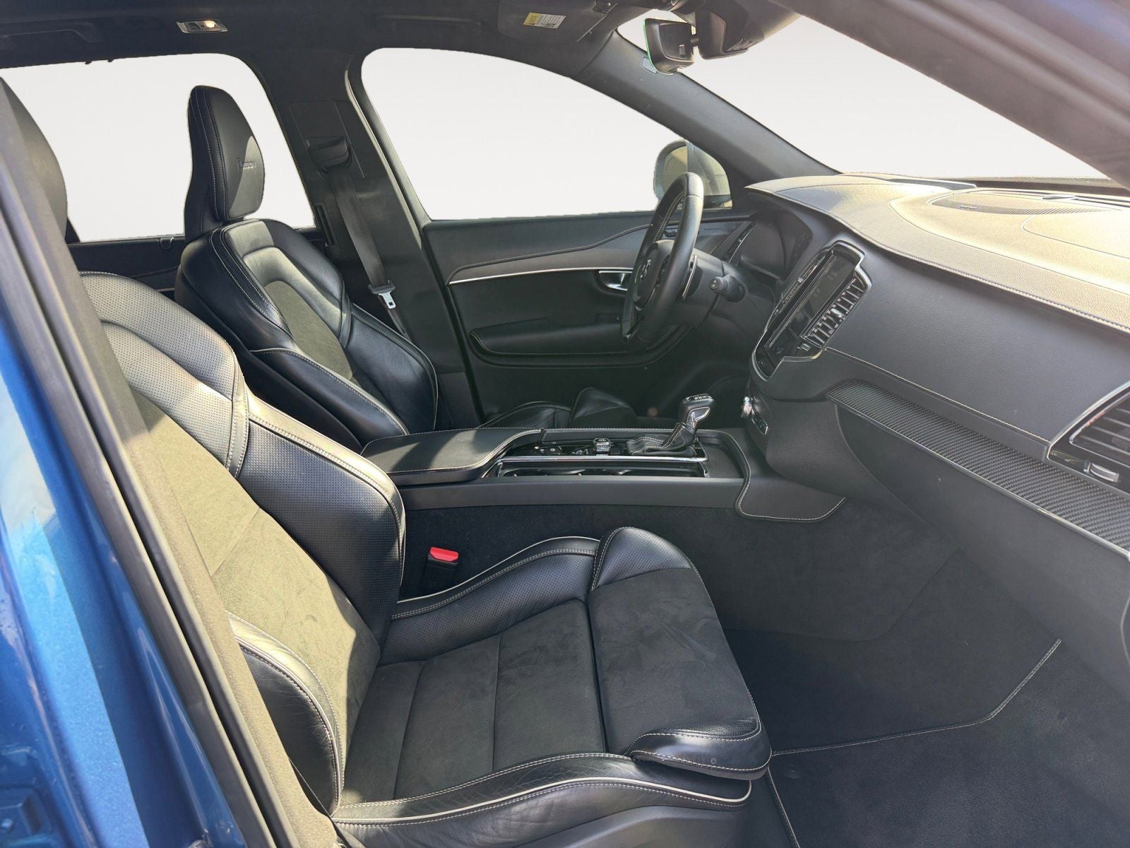 2019 Volvo XC90 T6 R-Design