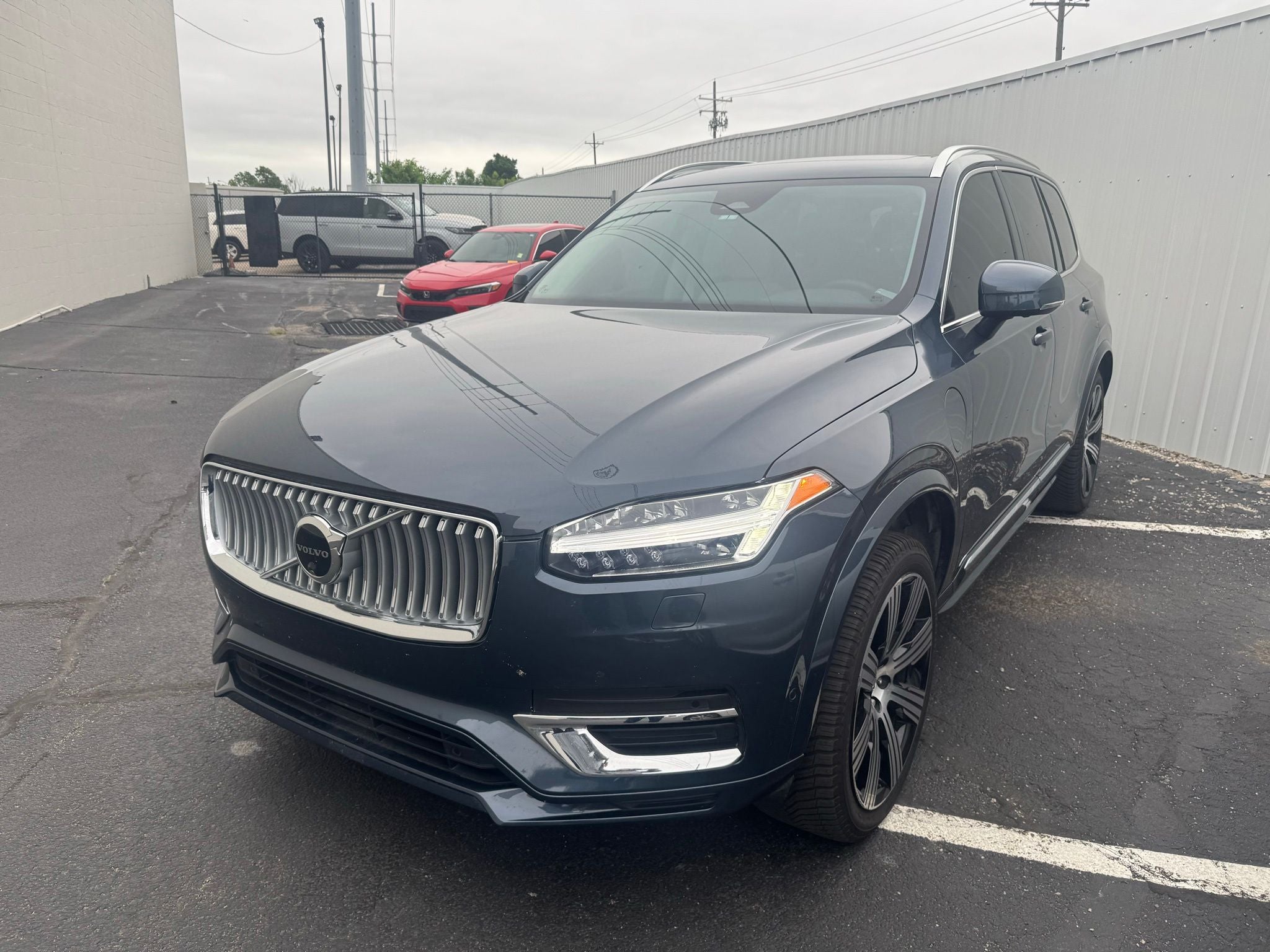 2025 Volvo XC90 Plug-In Hybrid T8 Plus 6 Passenger
