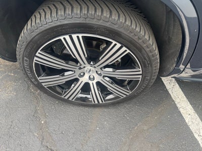 2025 Volvo XC90 Plug-In Hybrid T8 Plus 6 Passenger