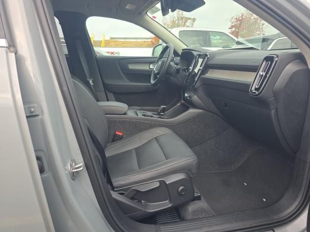 2023 Volvo XC60 B5 Core