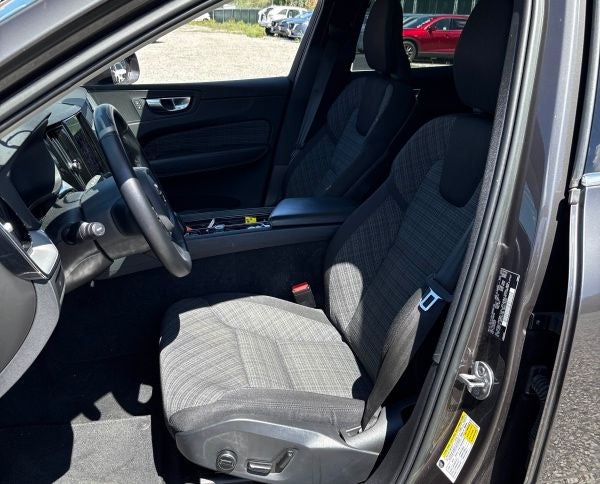 2023 Volvo XC60 B5 Core
