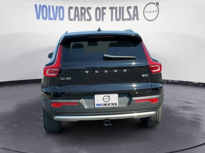 2025 Volvo XC40 B5 Plus Bright Theme