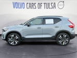 2025 Volvo XC40 B5 Ultra Dark Theme
