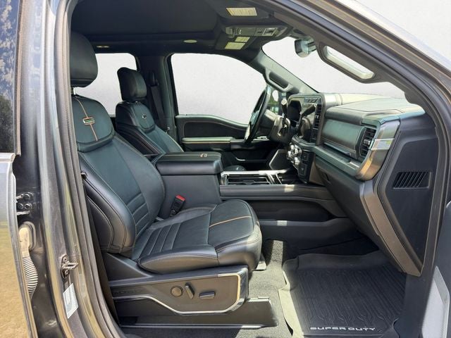 2023 Ford F-250SD Platinum