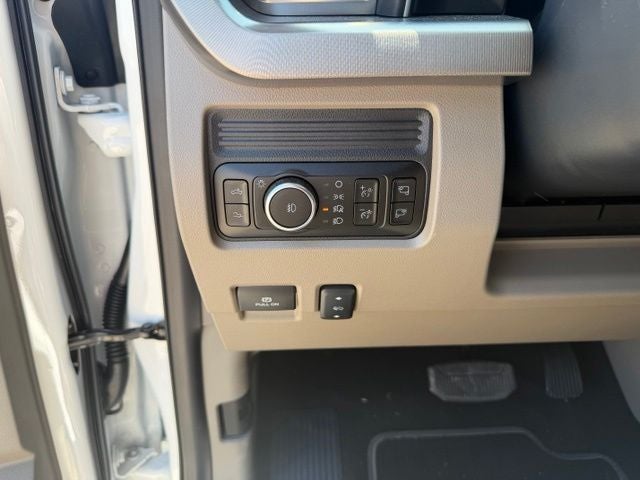 2026 Ford F-450SD Platinum DRW
