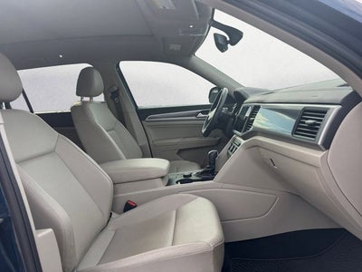 2021 Volkswagen Atlas 3.6L V6 SE w/Technology R-Line