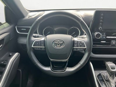 2022 Toyota Highlander XSE