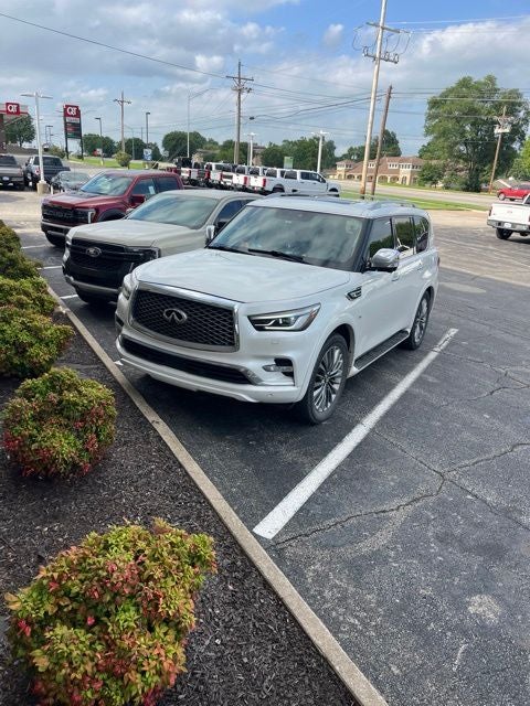 2018 INFINITI QX80 Base