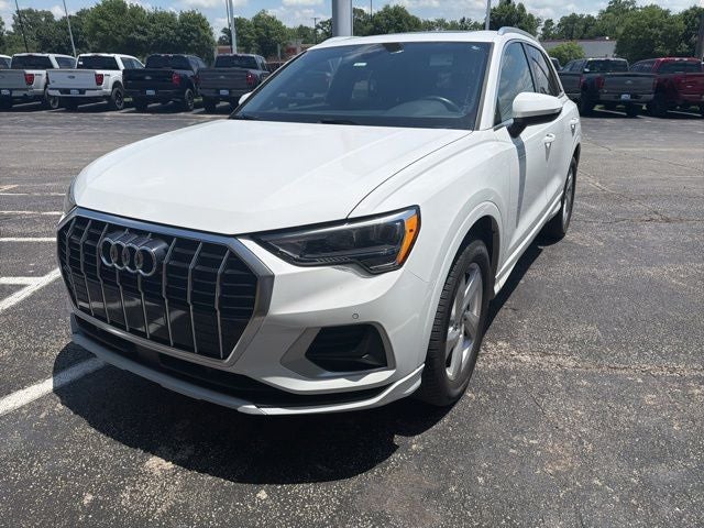 2022 Audi Q3 Premium quattro