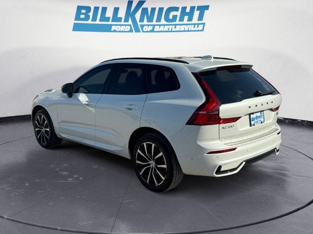 2024 Volvo XC60 B5 Plus Dark Theme