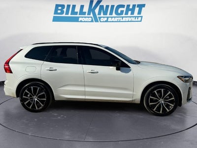 2024 Volvo XC60 B5 Plus Dark Theme