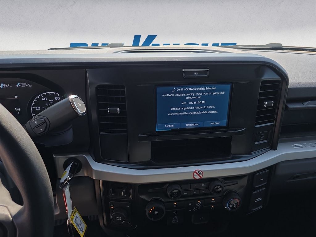 2025 Ford F-350SD XLT DRW