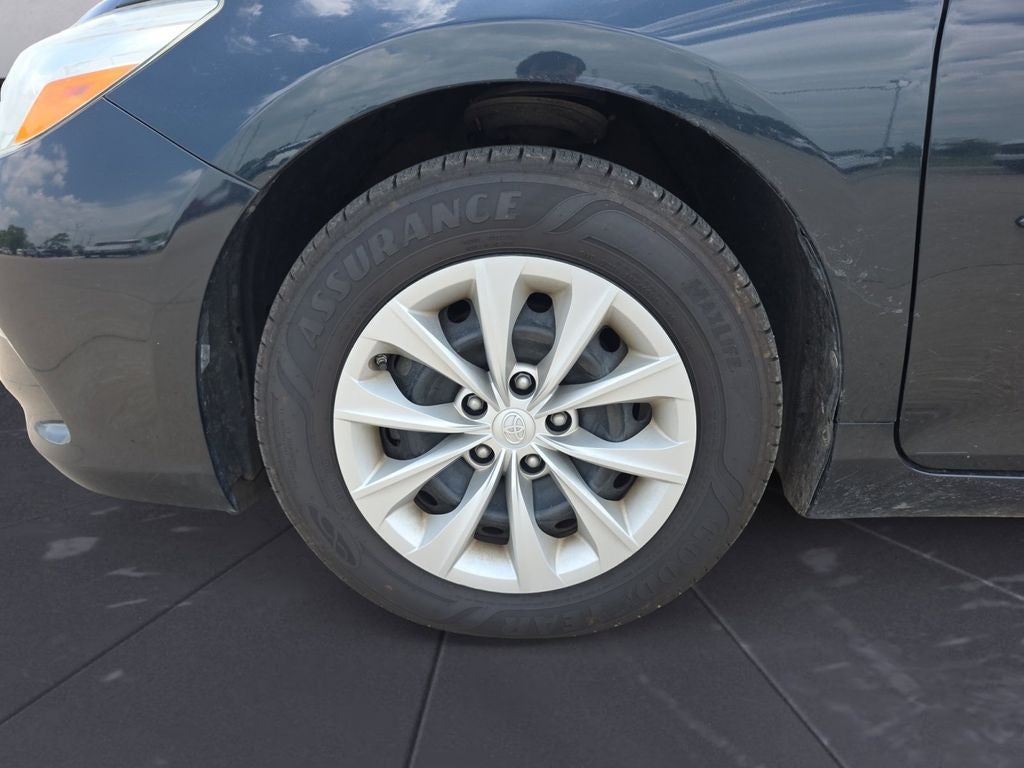 2017 Toyota Camry Hybrid LE