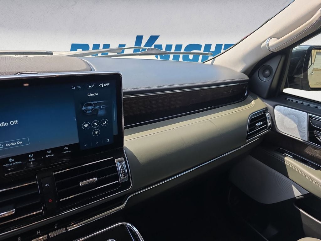 2023 Lincoln Navigator Black Label