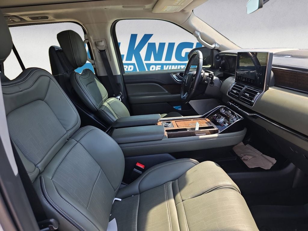2023 Lincoln Navigator Black Label