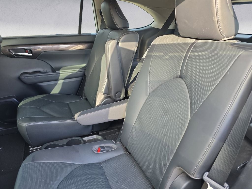 2021 Toyota Highlander Hybrid Limited